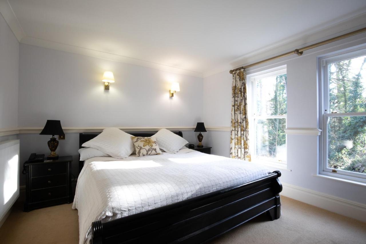 The Dower House Hotel 우드홀스파 외부 사진