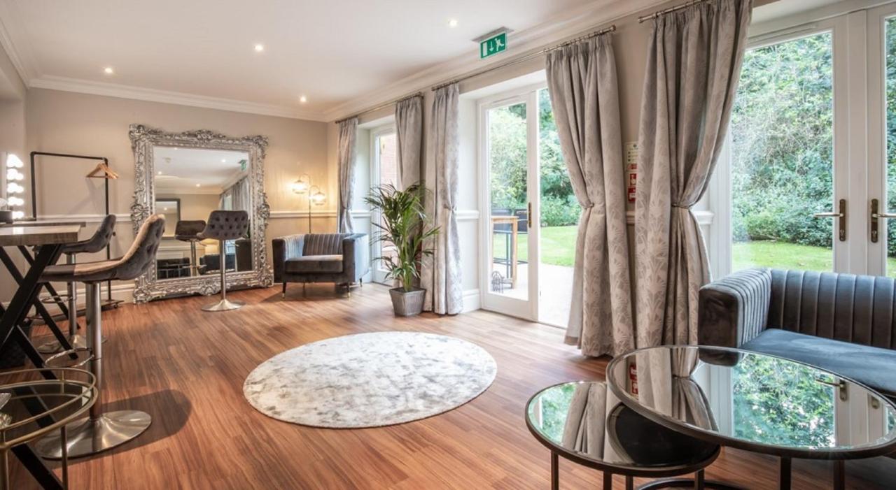 The Dower House Hotel 우드홀스파 외부 사진
