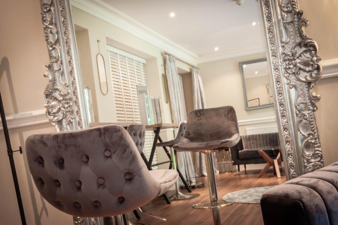 The Dower House Hotel 우드홀스파 외부 사진